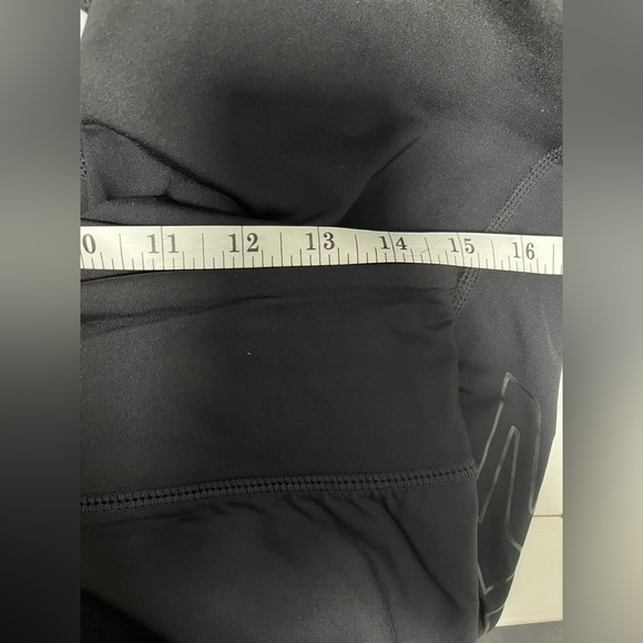 2XU compression tights - Picture 10 of 10